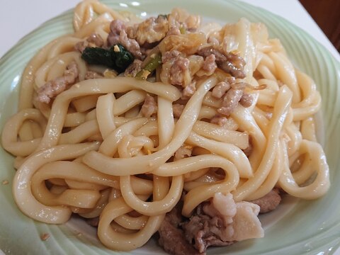 ロメインレタスで焼きうどん＊